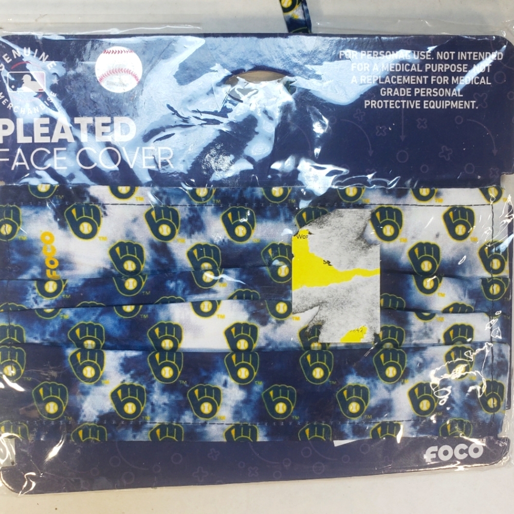 NWT Unisex Milwaukee Brewers Foco Pleated Face Mask